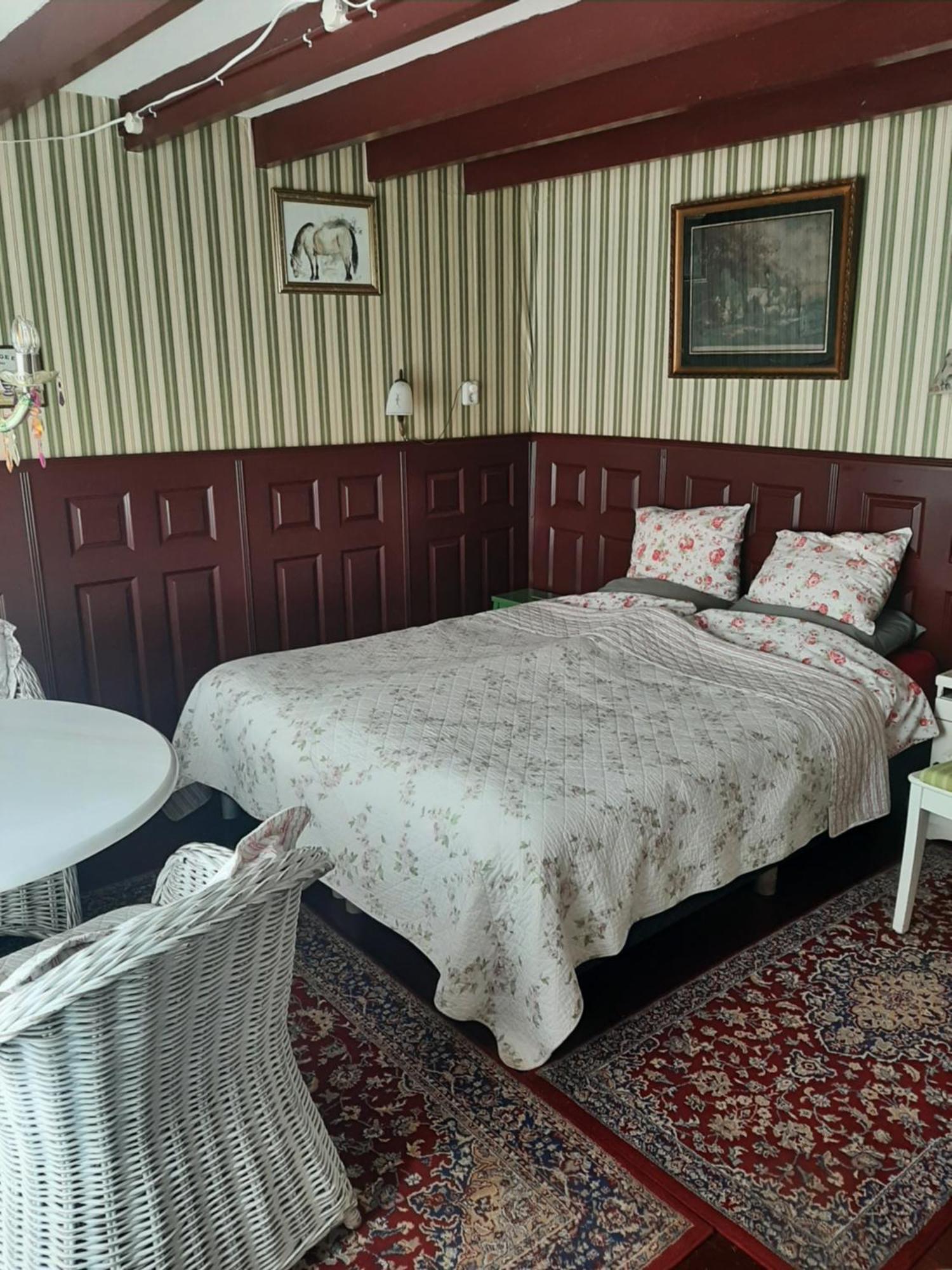 Bed And Breakfast Het Oude Bos Wijnjewoude Exterior foto